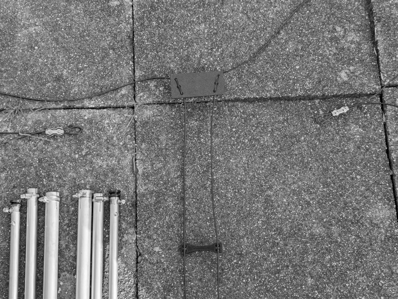 Close-up of the middle insulator